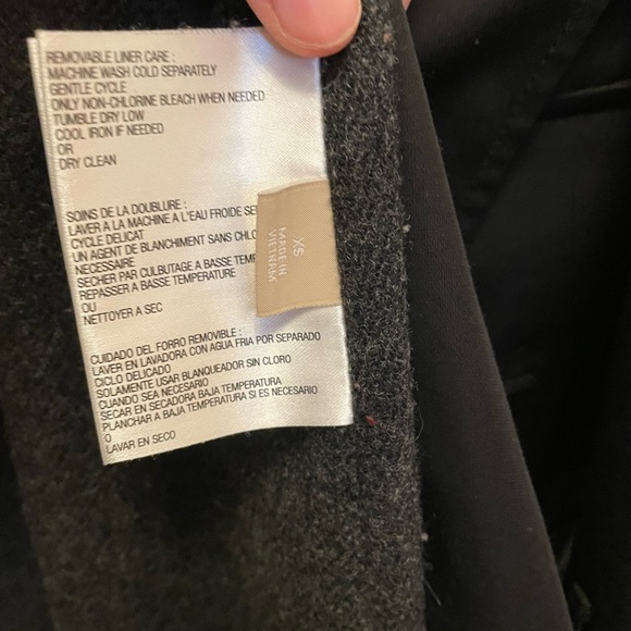 Michaels Kors Women’s black and gold trench coat with removable lining XS - Picture 6 of 7